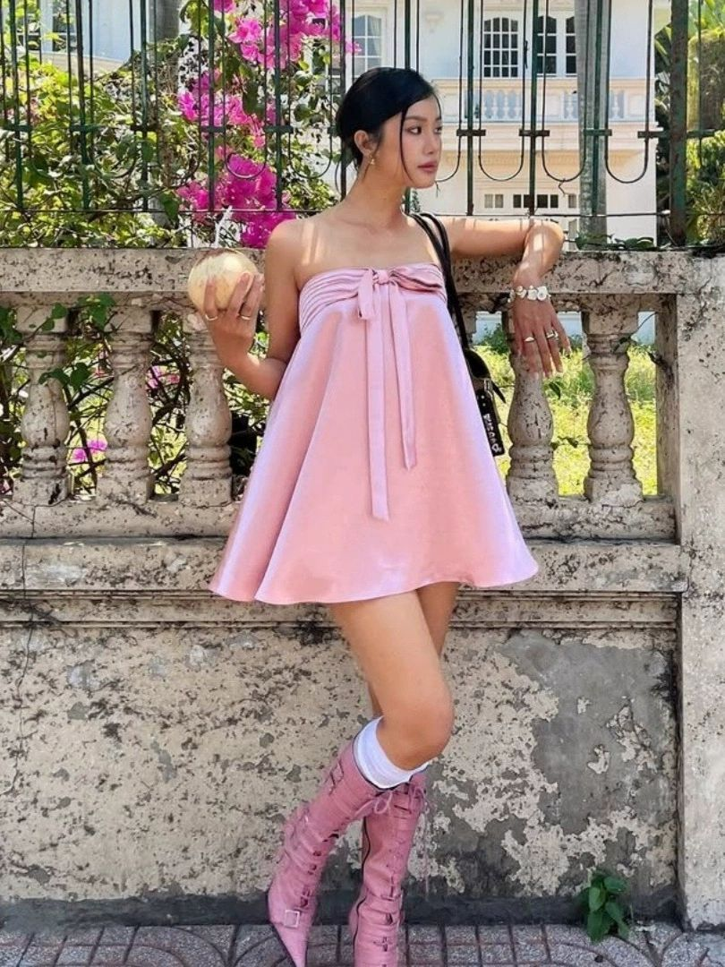 Wholesale Solid Natural Breathable Elegant Satin Strapless Collarless Bowknot Tie Front Mini A-Line Women's Dresses